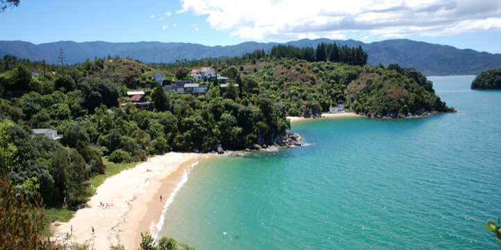 Kaiteriteri, one of the best beaches in the South Island, is a beautiful seaside resort town in the Nelson Region. It is also the gateway to the Abel Tasman National Park. With its perfect sunshine, clear blue-green waters and golden sand, Kaiteriteri is a popular destination.